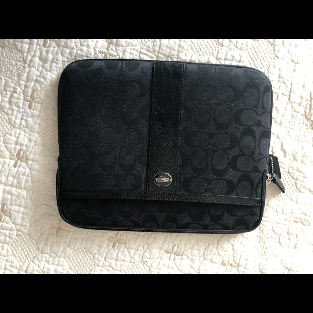 Coach pouch
